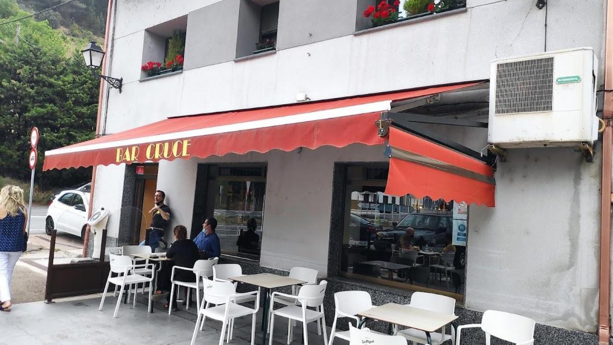 El Cruce 1 Y 2 Lägenhet Villafranca Del Bierzo Exteriör bild